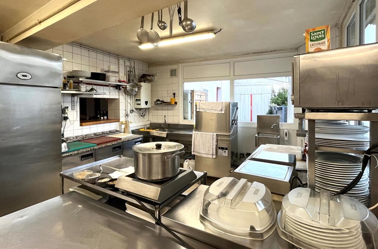 COMPIEGNE SECTEUR COMPIEGNE - RESTAURANT 90 COUVERTS, TERRASSE 3