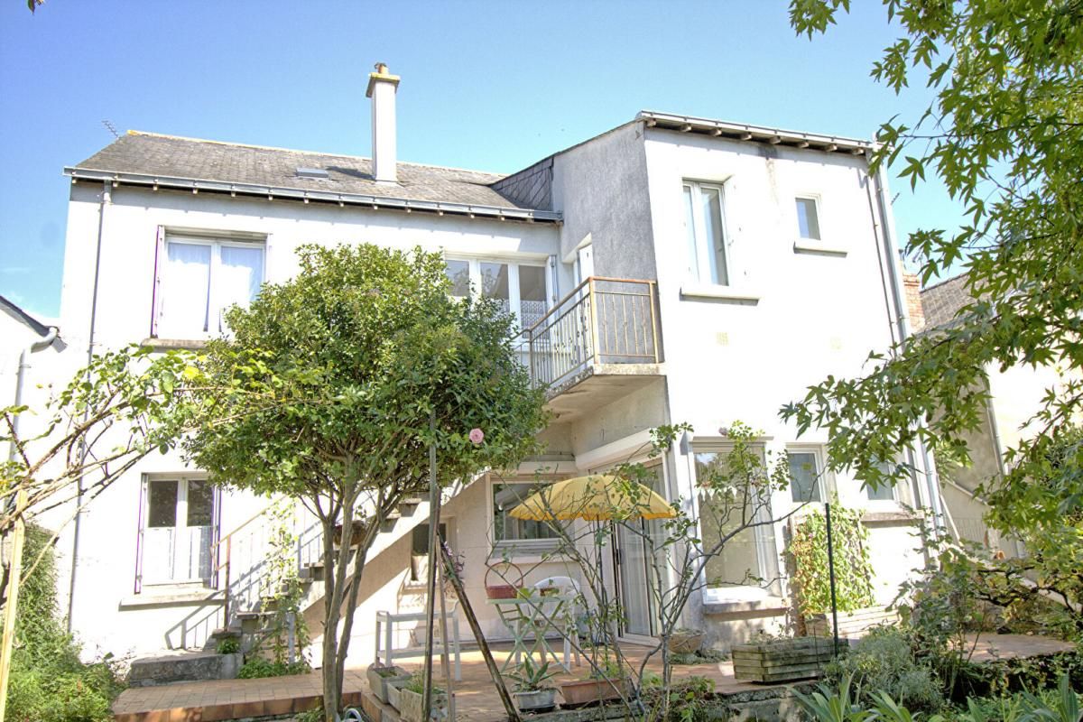 TRELAZE Maison de ville de 176 m²  avec Jardin à TRELAZE à 8 mn de la Madeleine 1