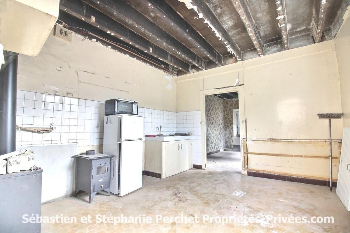 PATAY Maison en pierres à rénover sur un terrain d'environ 308 m2 4