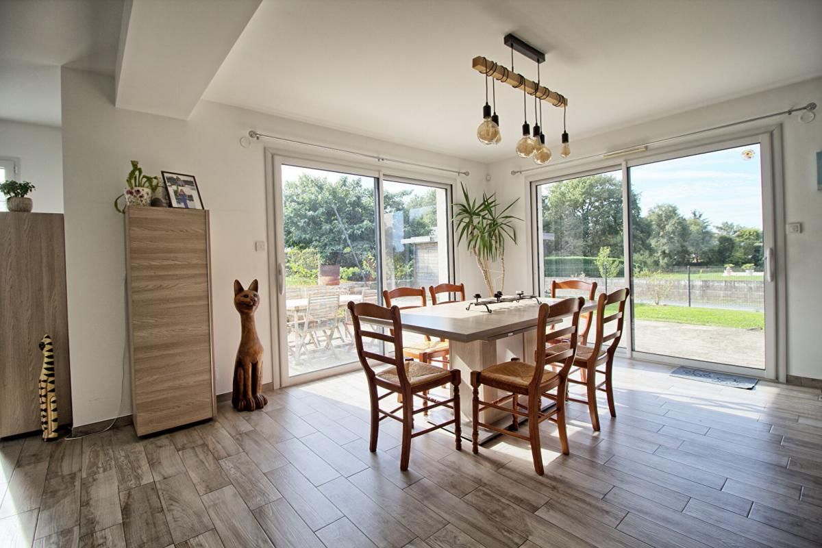 MURS-ERIGNE Maison Murs Erigne 129 m2 VIE DE PLAIN PIED DPE A 2