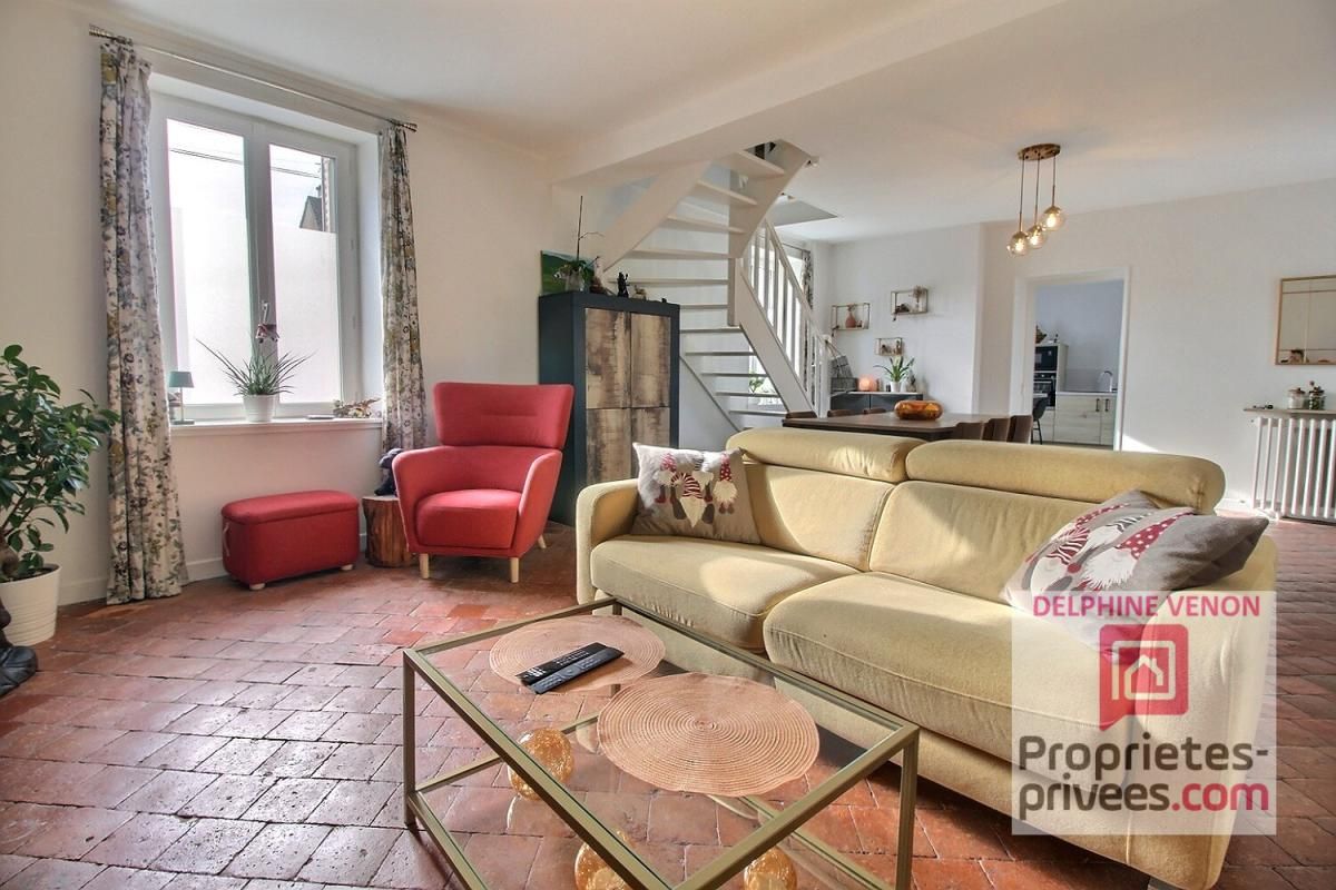 CHATEAUNEUF-SUR-LOIRE Exclusivité - Maison de ville avec vie en plain pied à 2 pas des commerces à Châteauneuf Sur Loire 4