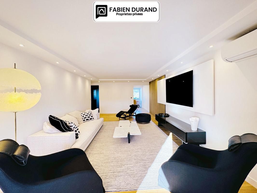 FREJUS Appartement Unique à Frejus Plage 3 pièce(s) 70 m2 avec Garage Cave Parking 3