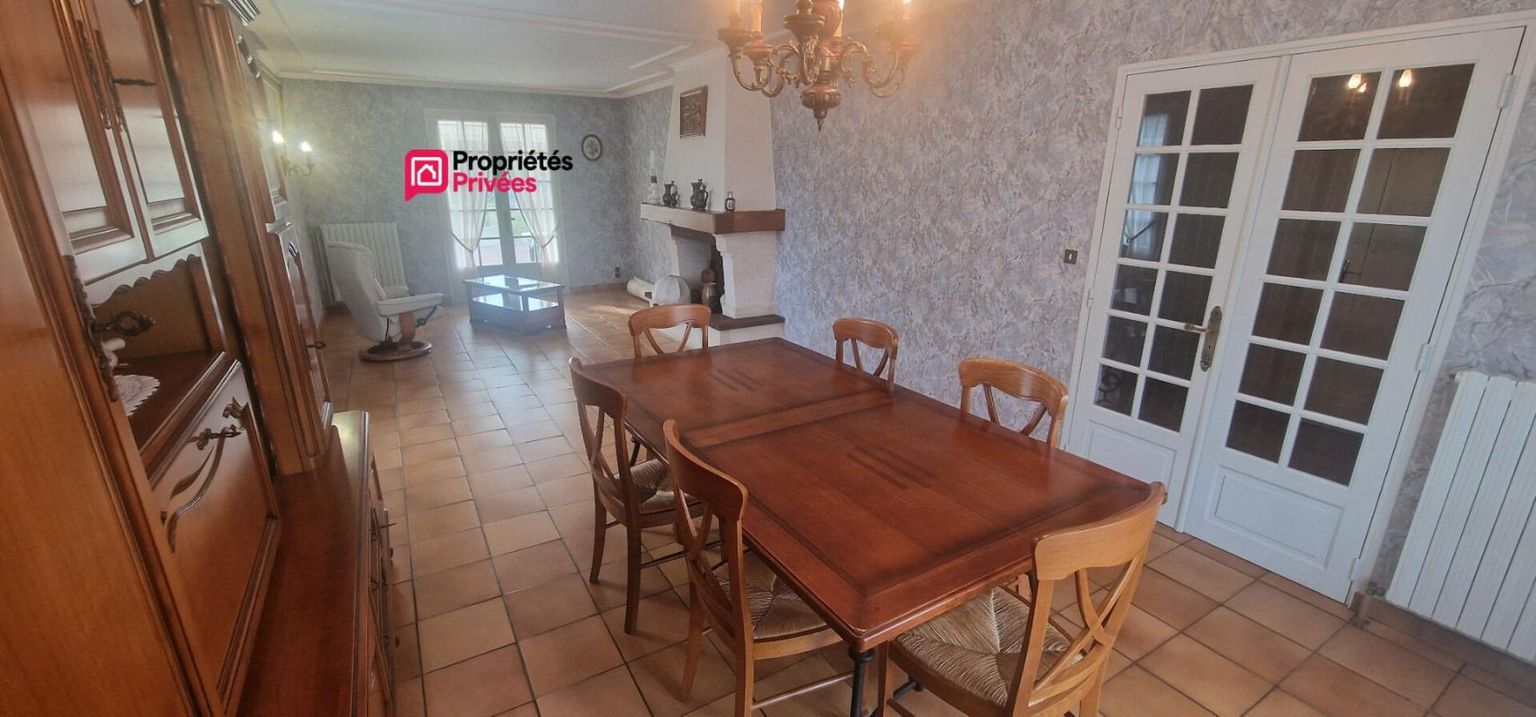 NOYERS-SUR-CHER Noyers sur Cher maison - 158 m² - 5 pièces - 4 chambres sur terrain de 1320 m² 4