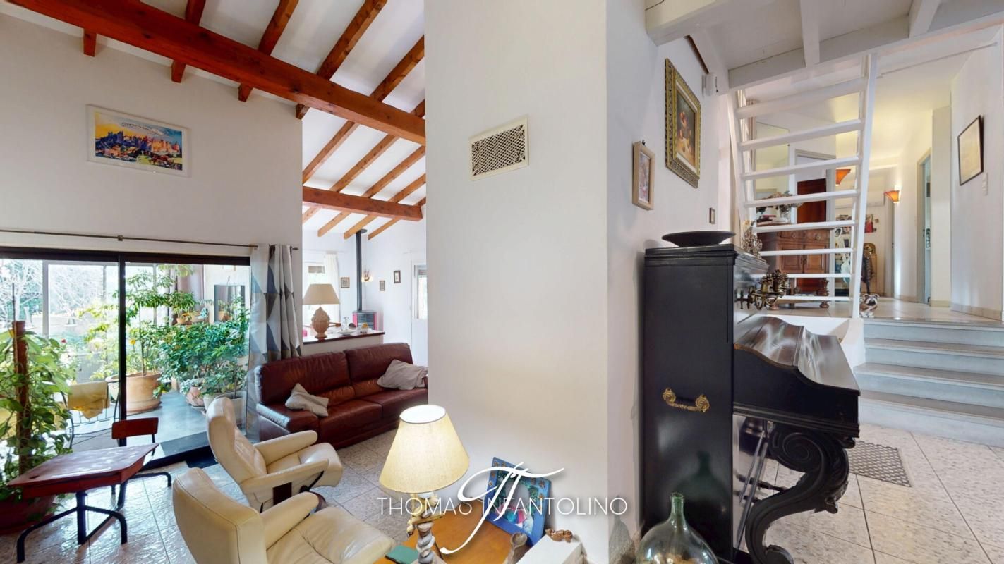 CARCASSONNE EN EXCLUSIVITE - MAISON D'ARCHITECTE - 3 CHAMBRES - MEZZANINE - PISCINE - 2 GARAGES 4