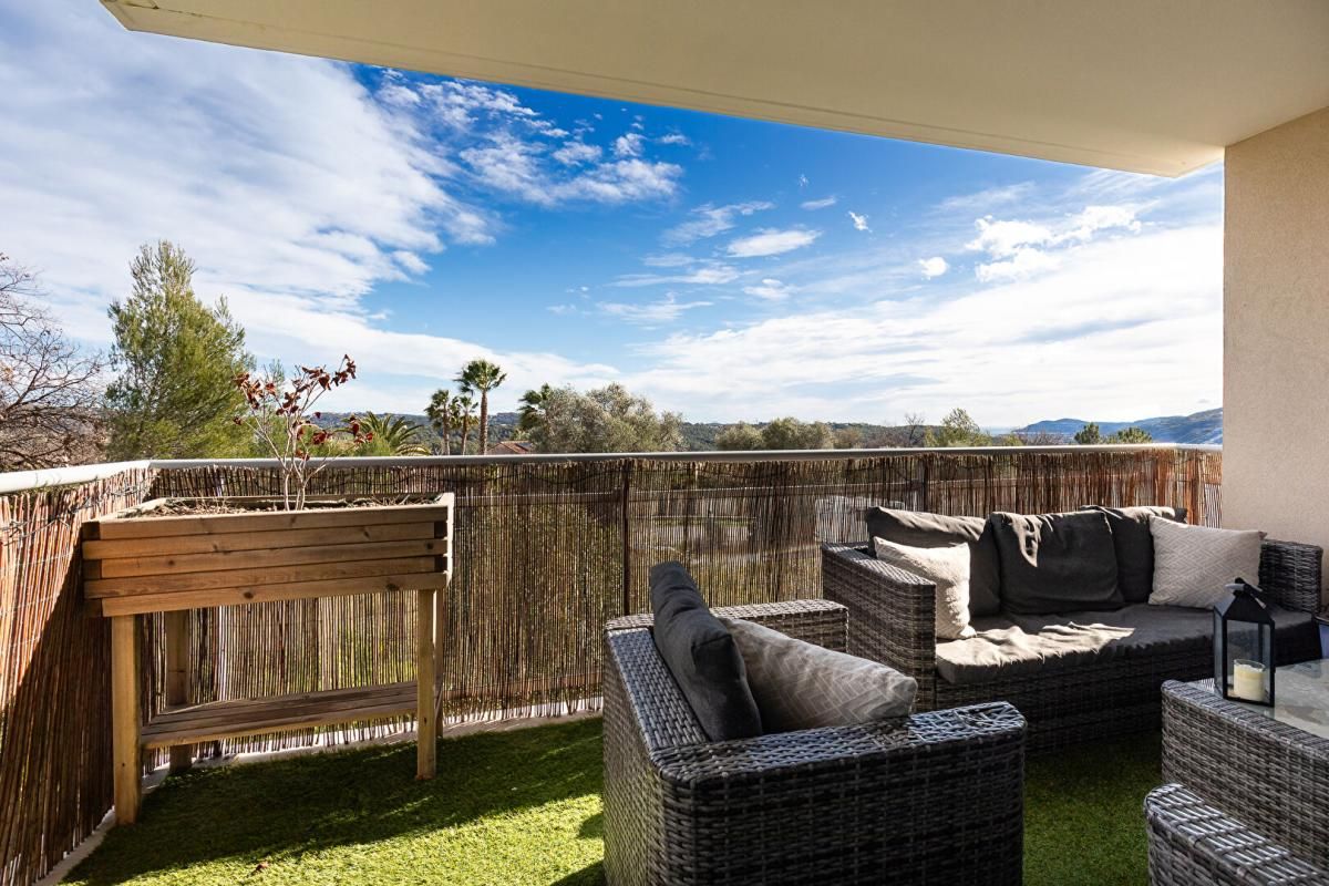 GRASSE Superbe appartement T2 à Grasse sud accès pénétrante 2