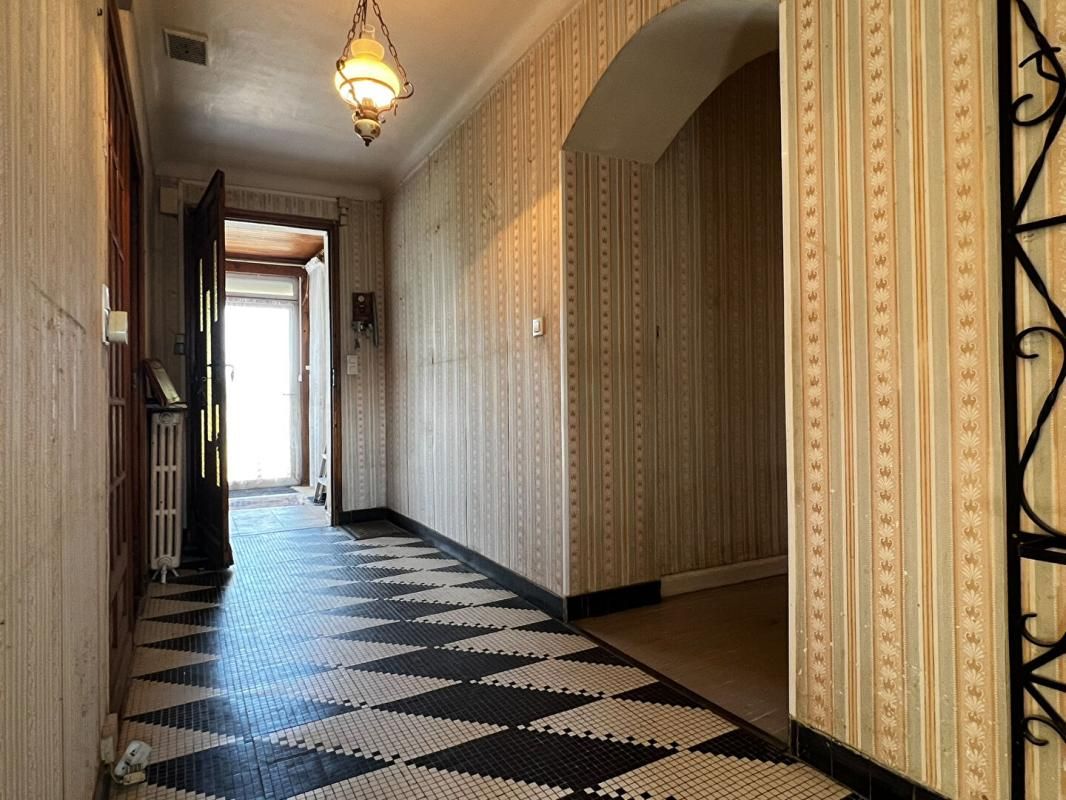 NOTRE-DAME-DE-SANILHAC Maison T5/6 d'env. 200 m2 avec étang, verger et nombreuses annexes sur SANILHAC (24660) 4