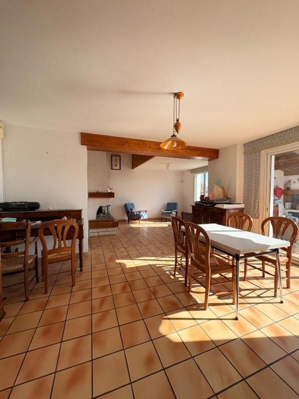 L'ILE-D'YEU MAISON DE VILLE - PORT JOINVILLE 2