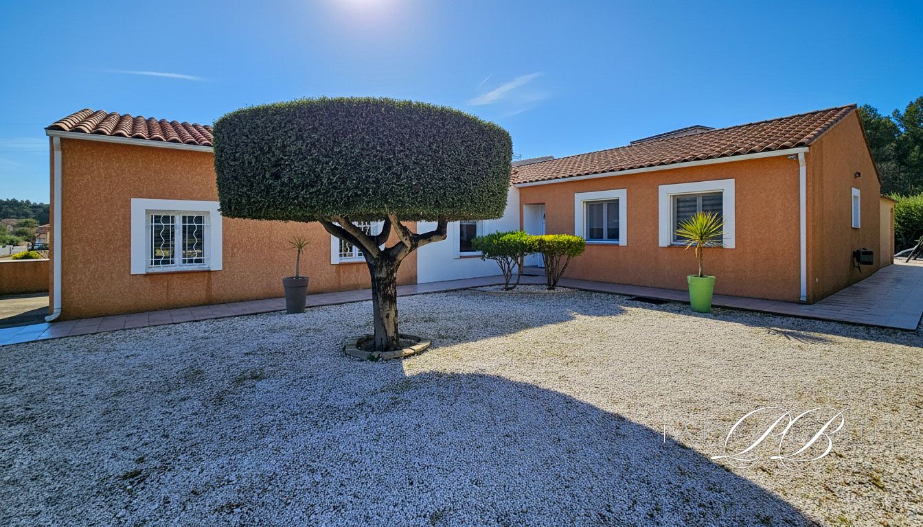 CASES-DE-PENE Maison 6 pièce(s) 120 m2 avec studio de 18m2 3