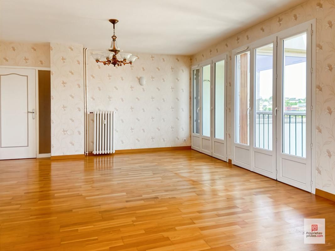 SABLE-SUR-SARTHE Appartement Sable Sur Sarthe 5 pièce(s) 85.65 m2 4