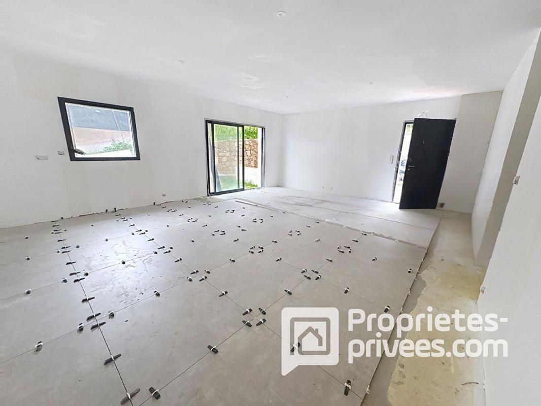 Appartement  de type T3 de 80 m² en RDJ