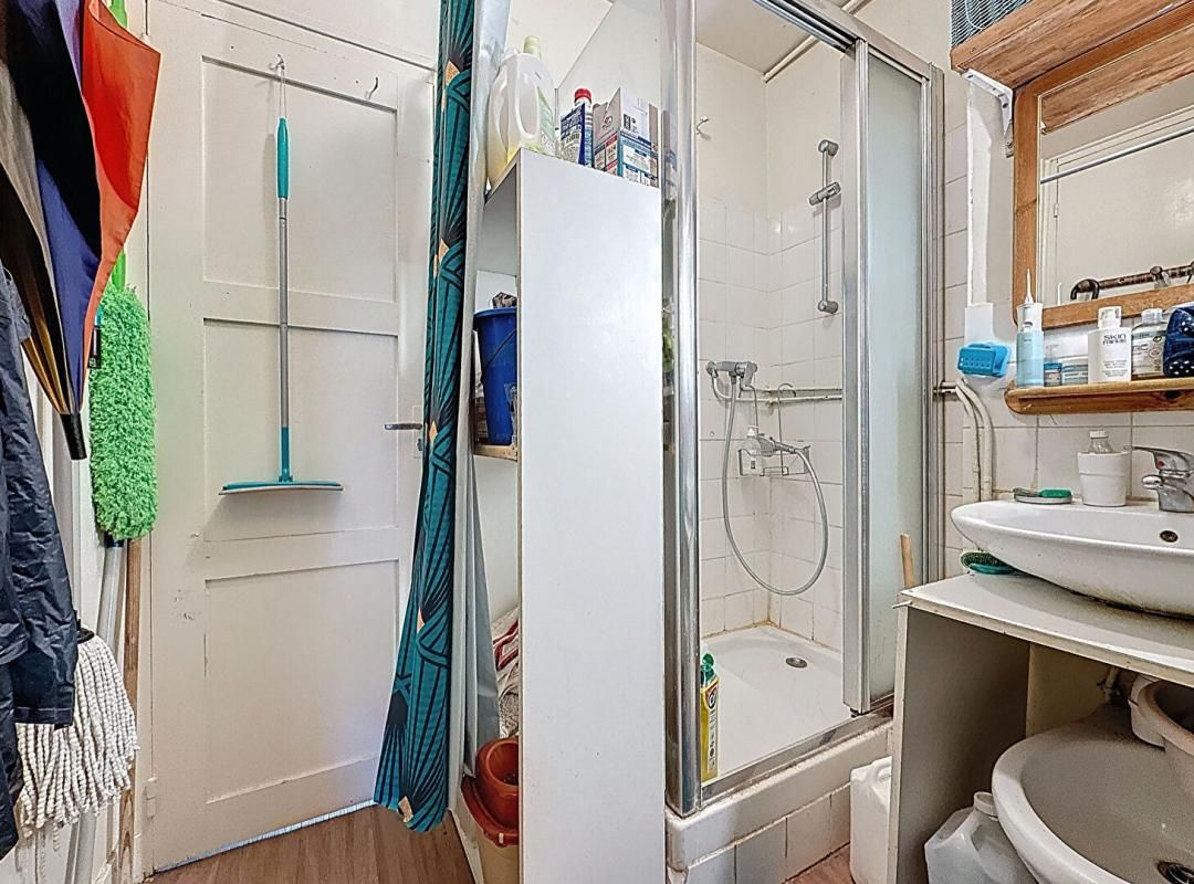 VILLEJUIF Appartement  3 pièces Metro Villejuif  Louis Aragon 4