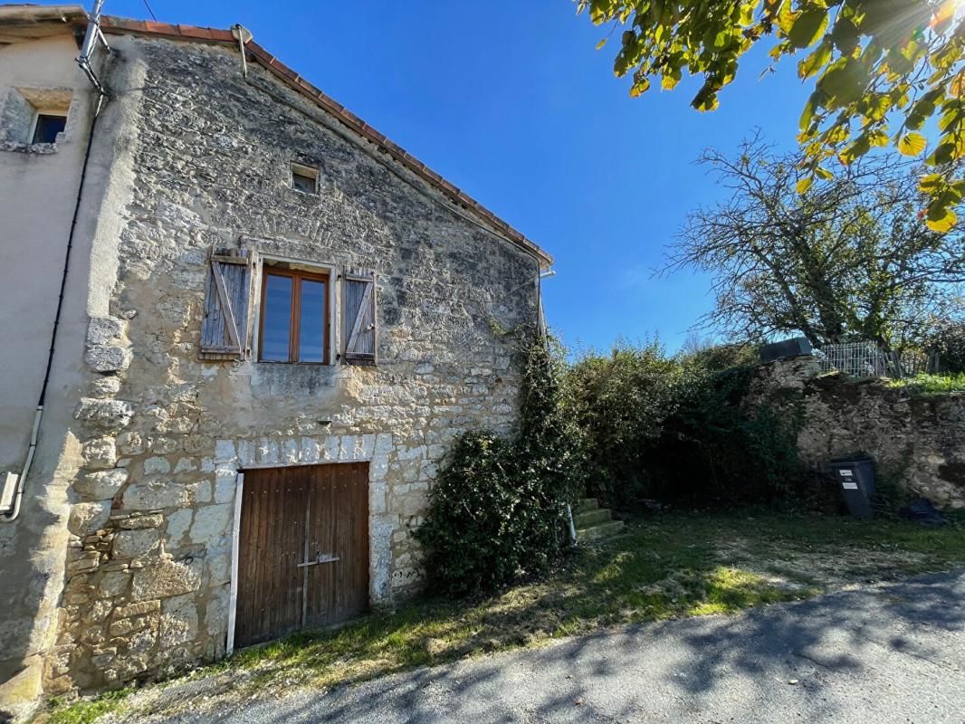 MAREUIL Maison en pierre  4 pièce(s) 88 m2 3