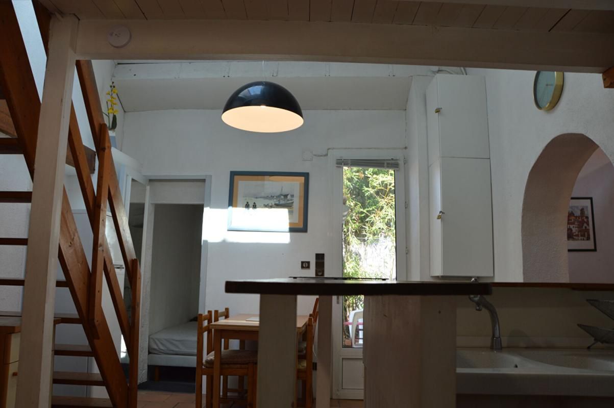 LA ROCHELLE Maison 17 La Rochelle composée de 2 logements 2