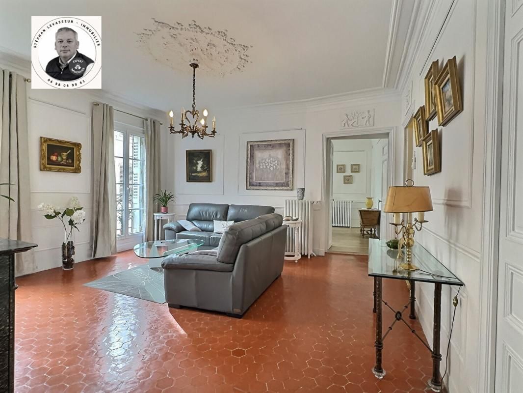 DRAGUIGNAN Appartement 120 m² de Type Haussmannien 3