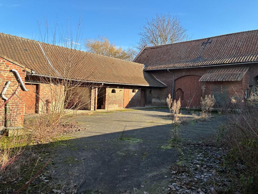 Corps de ferme à Fretin