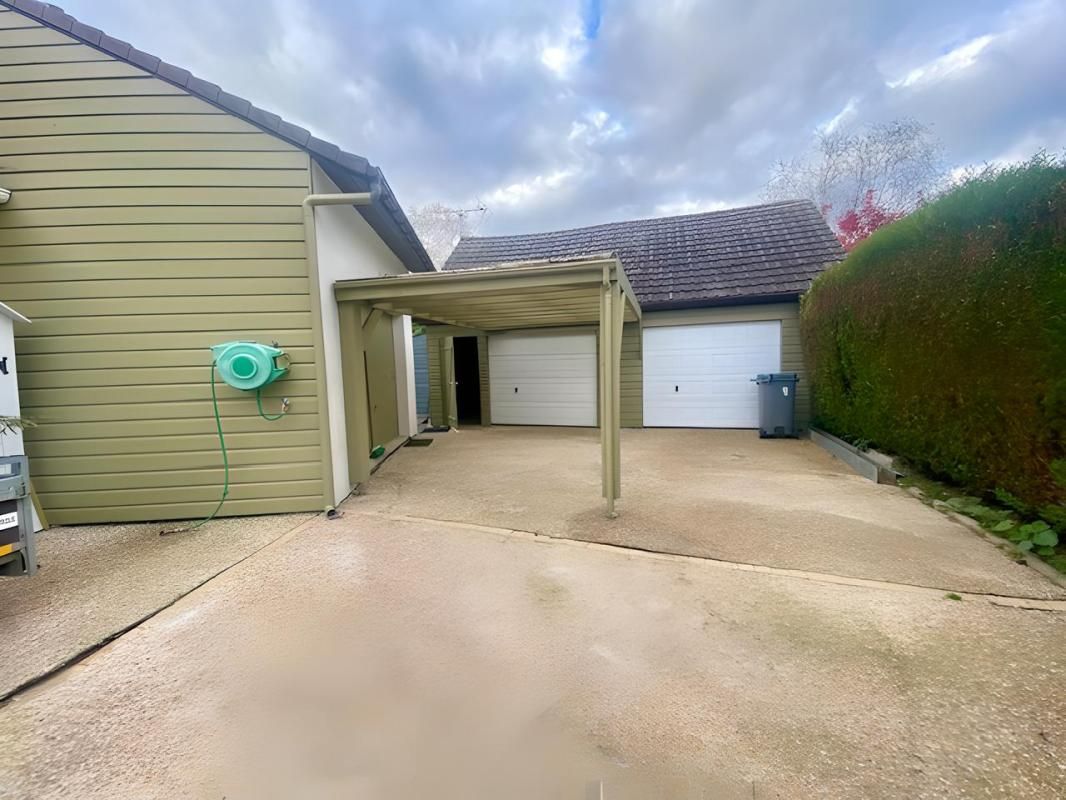 ISNEAUVILLE Isneauville ! maison familiale avec piscine et grand jardin 2