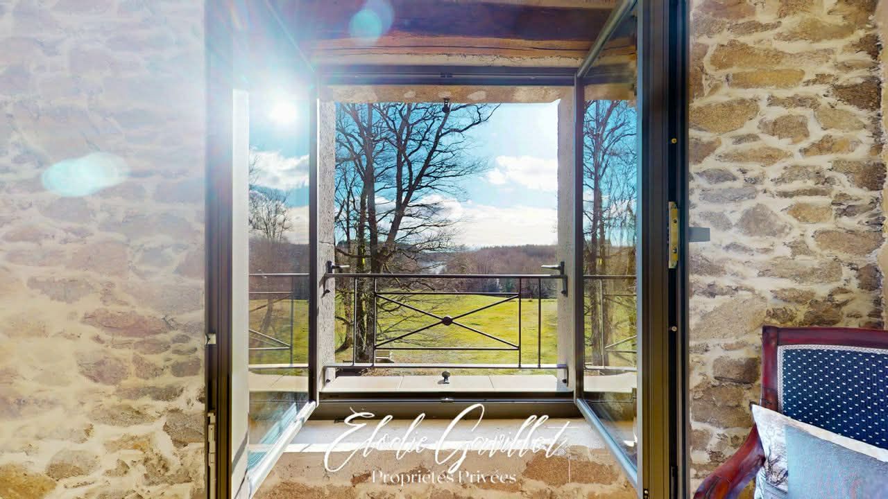 SAINT-DENIS Propriété de caractère avec vue imprenable sur le lac de Saint Denis (11310) 4