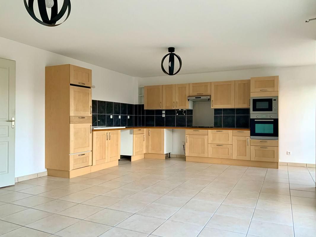 Appartement familial lumineux avec balcon à Moret sur loing