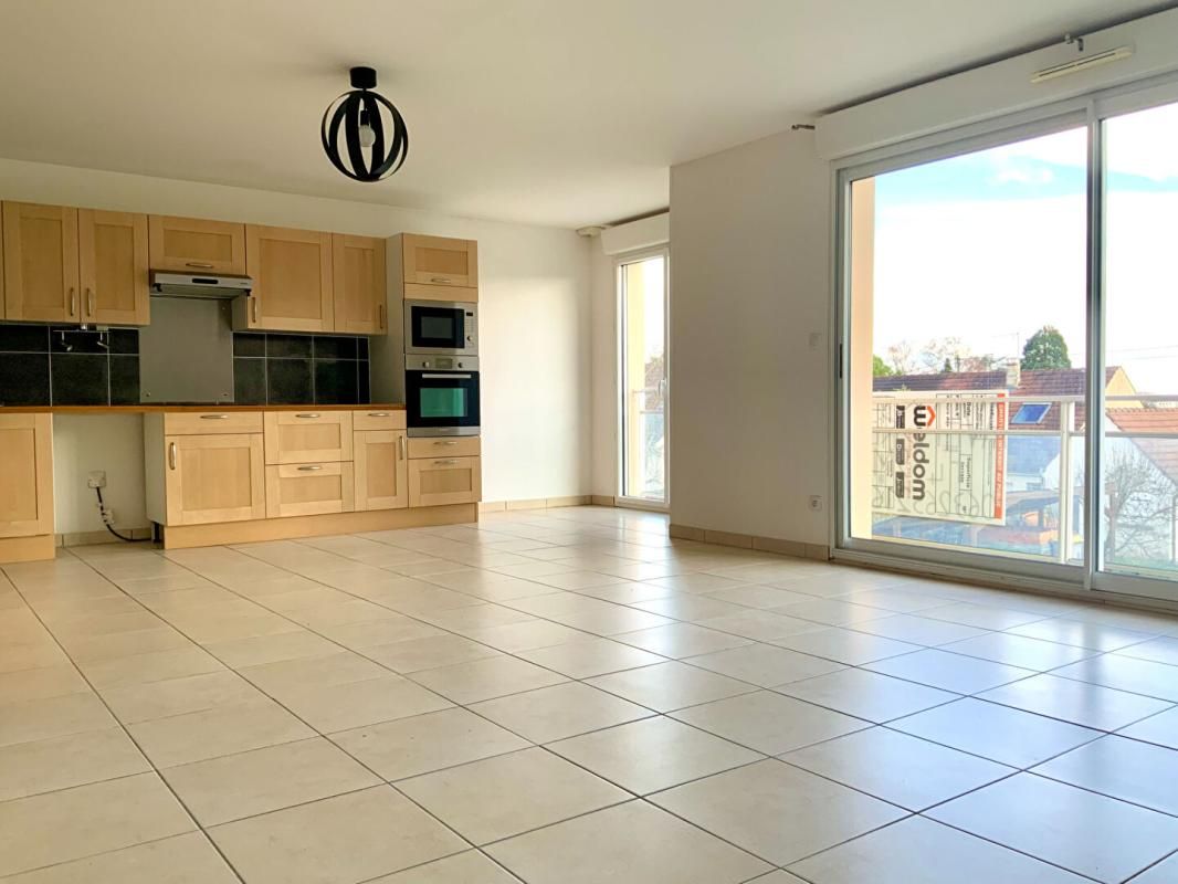 MORET-SUR-LOING Appartement familial lumineux avec balcon à Moret sur loing 3