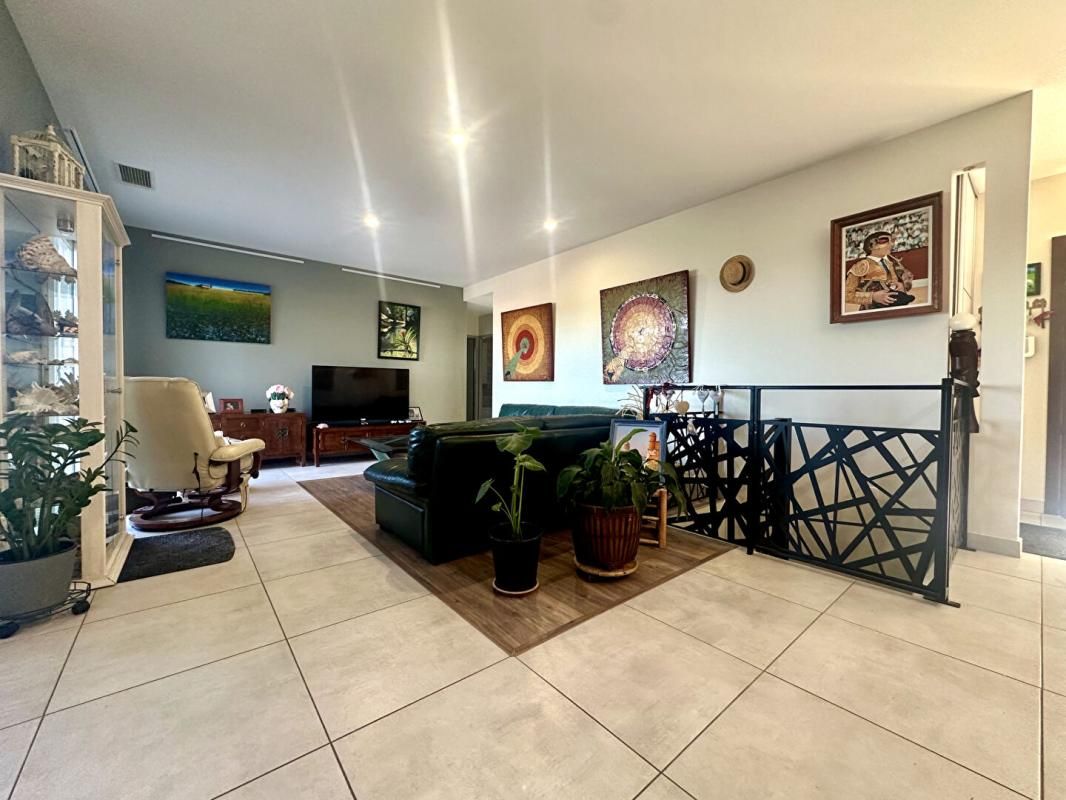 TRESSERRE Maison 4 faces avec suite parentale, sous-sol aménagé et vue dégagée ? Tresserre 2