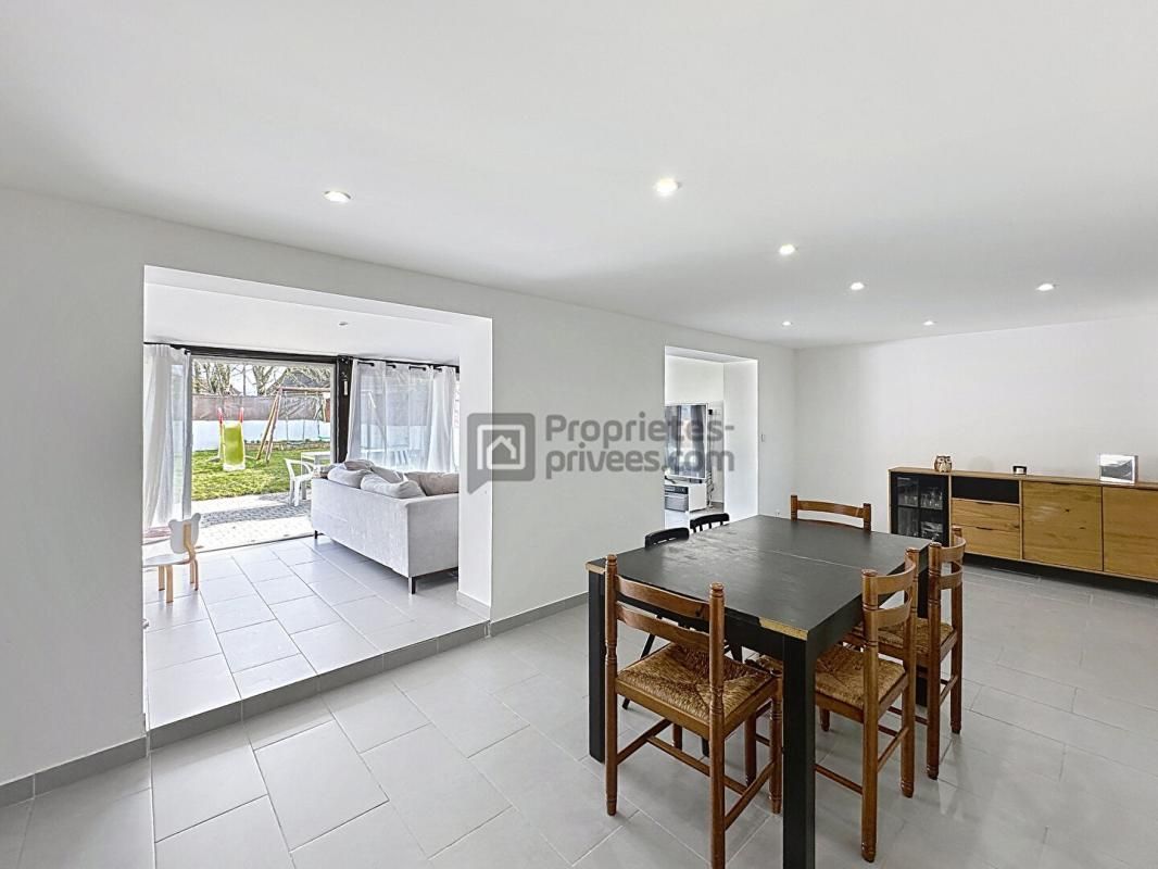 GRETZ-ARMAINVILLIERS Maison Gretz Armainvilliers 5 pièces GRAND GARAGE et DEPENDANCE 4