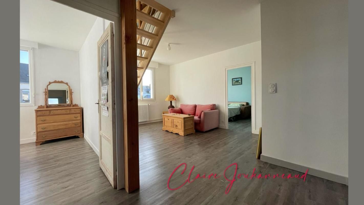 SAINT-NAZAIRE Maison de charme - 5 chambres - Garages et Jardin - 3