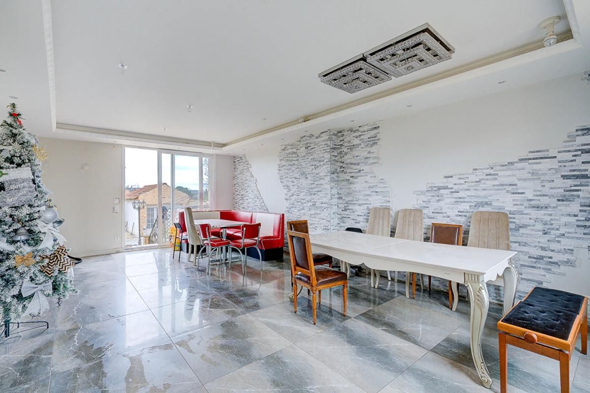 SAINTE-GENEVIEVE-DES-BOIS Maison Sainte-geneviève-des-bois 6 pièce(s) 150 m2 3