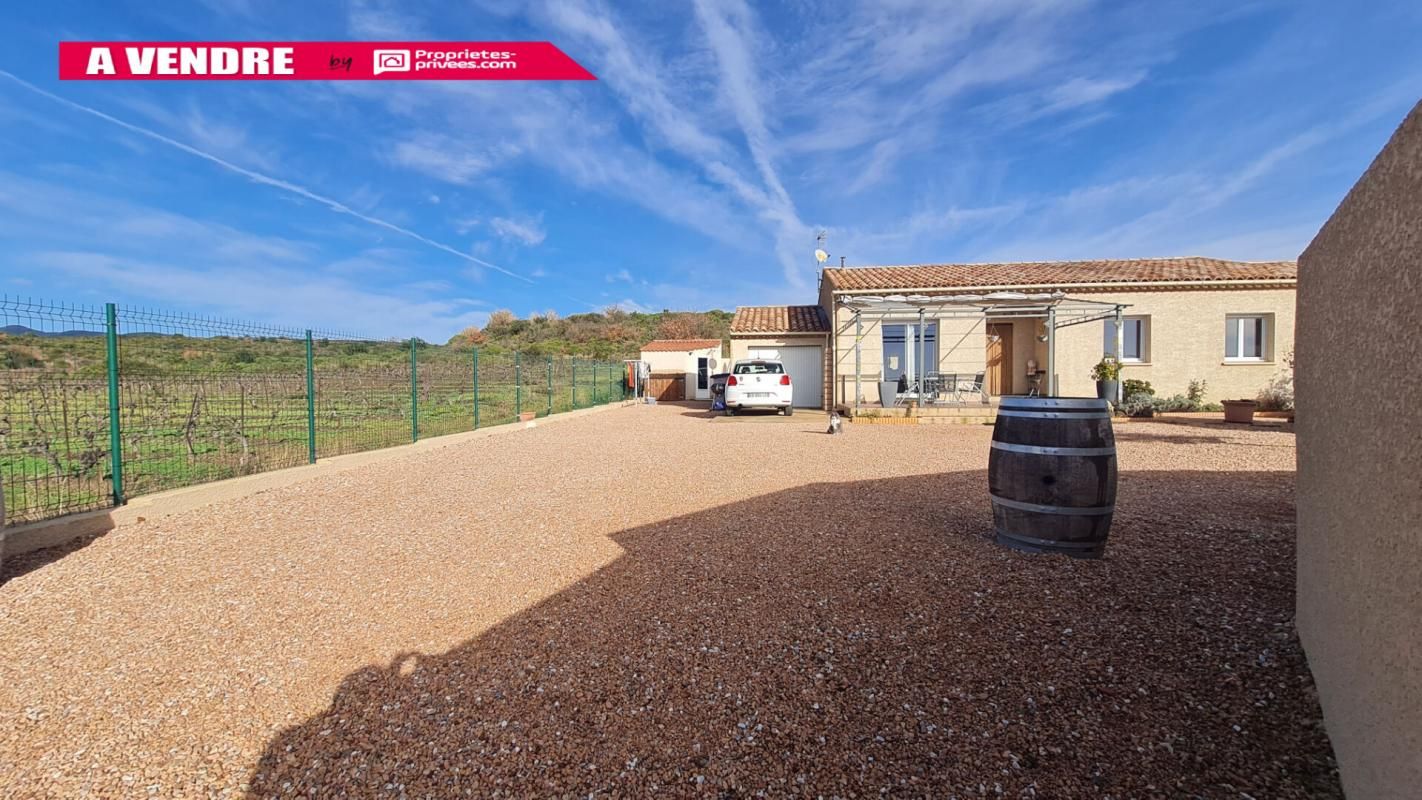 Villa type 4 de plain pied, 93m² habitables avec garage/piscine sur 744 m² de terrain