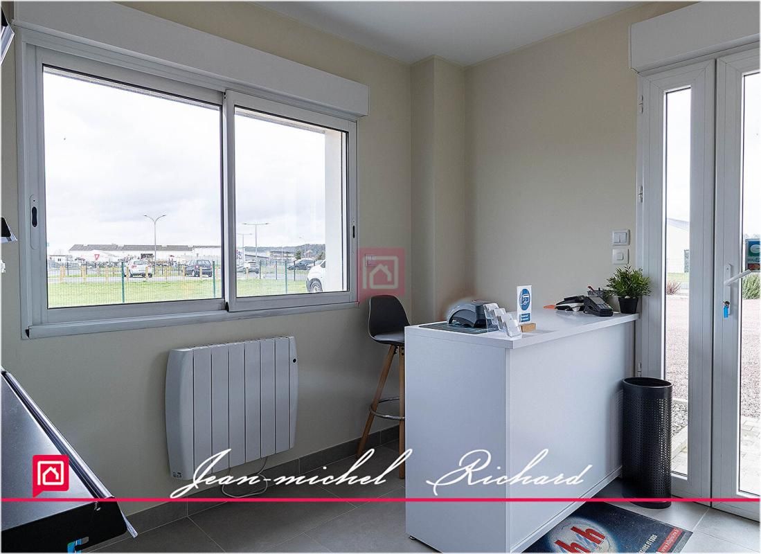 SAINT-AIGNAN Local commercial Noyers Sur Cher 192m2 3