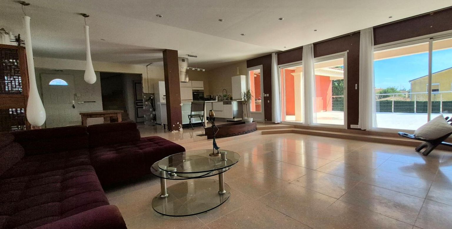 JUVIGNAC Maison Juvignac 6 pièce(s) 173 m2 4