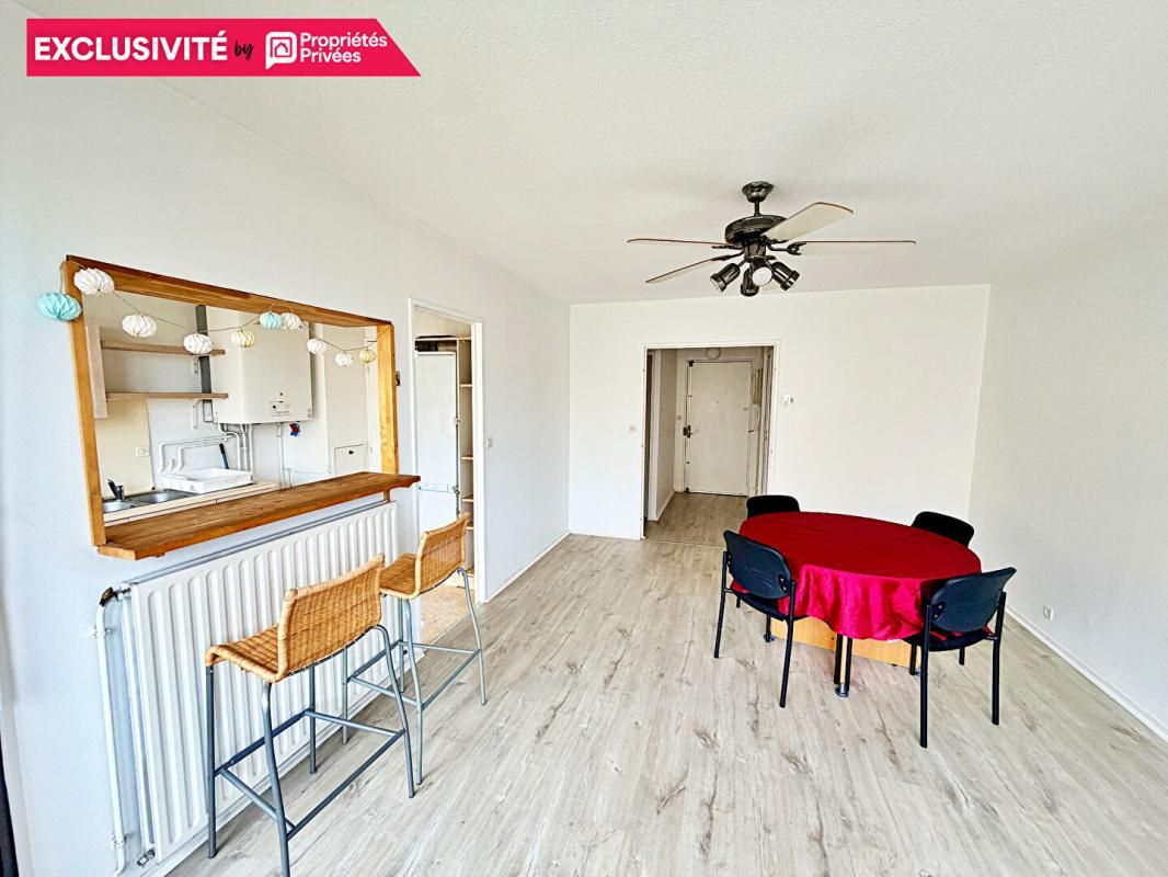 BORDEAUX Appartement Bordeaux 2 pièce(s) 50 m2 terrasse garage parking 3