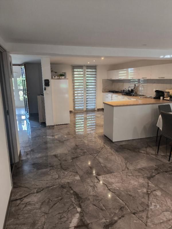 LE PEAGE-DE-ROUSSILLON Belle maison familiale proche de toute commodité 2