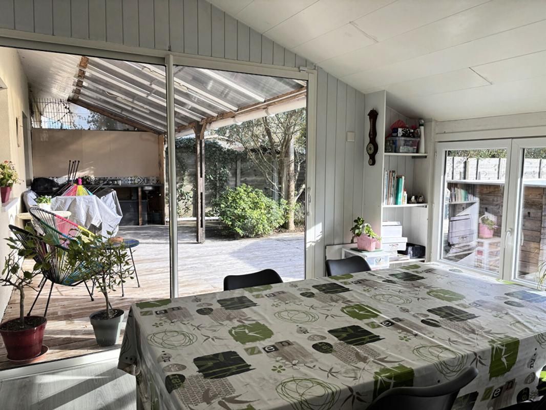 ANDERNOS-LES-BAINS Maison Andernos Les Bains 5 pièce(s) 84 m2 - Grand terrain - secteur boisé 3