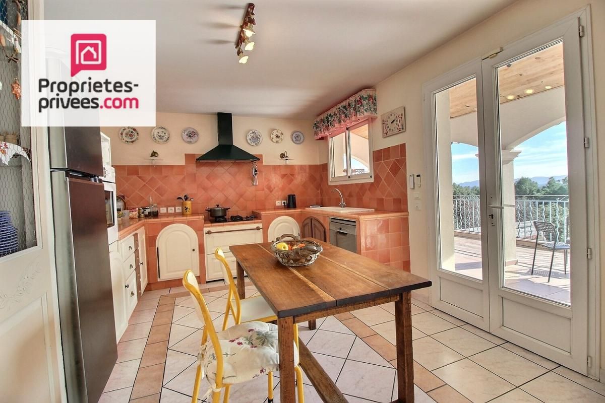 LORGUES Villa Lorgues 5 pièces 142 m2 sur 10 200 m² 4