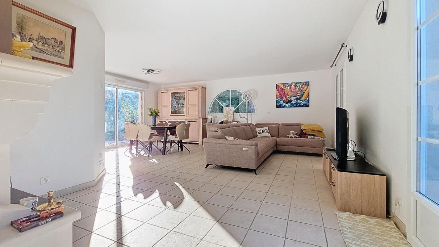 ETAULES Maison Etaules 6 pièce(s) 133 m2 2