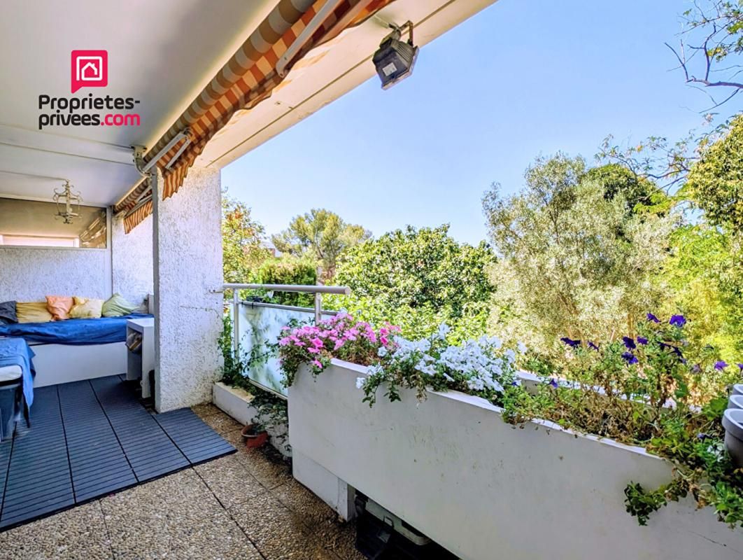 Appartement Marseille 13009  4 pièce(s) 90 m2