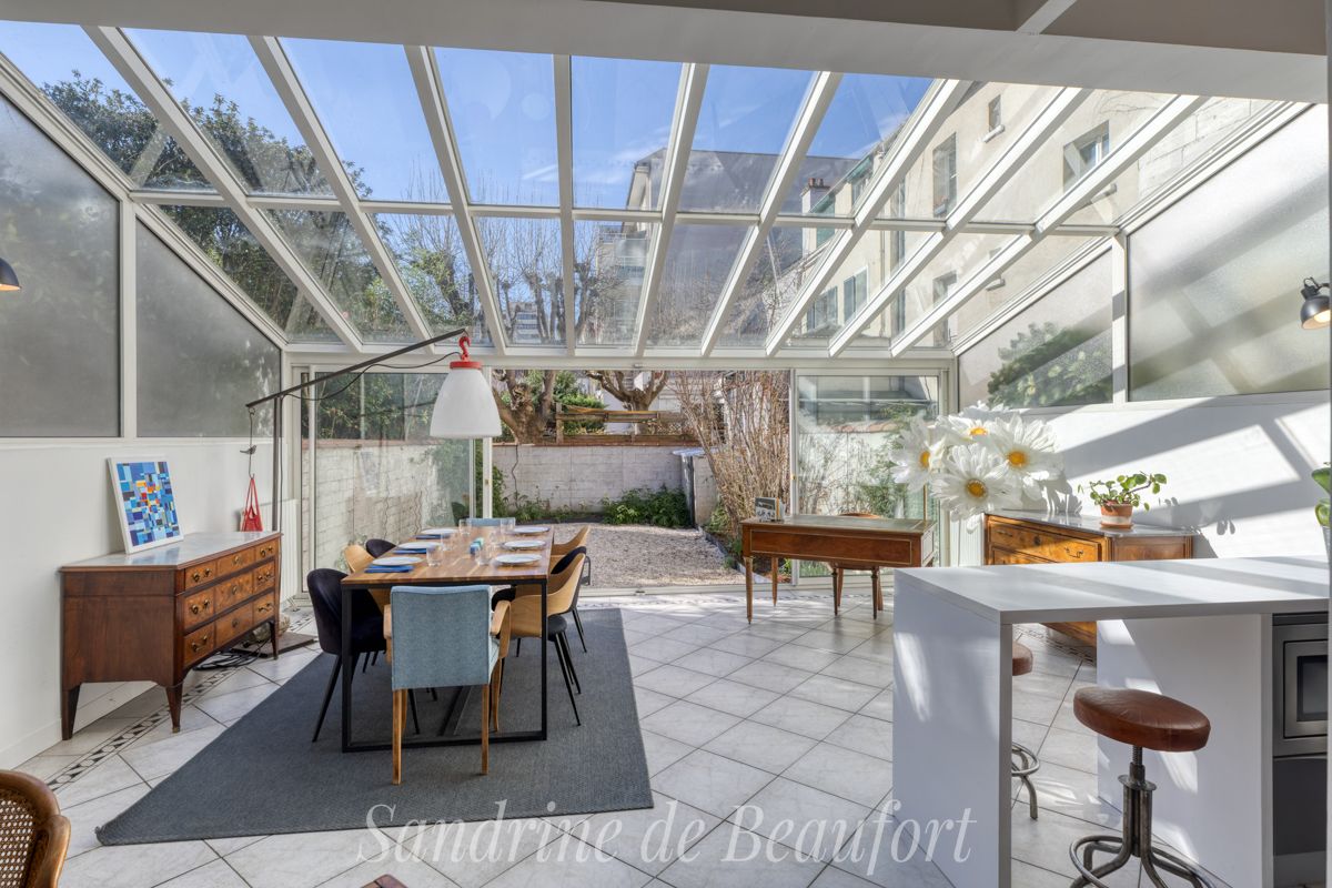 ASNIERES-SUR-SEINE Asnières Centre - Maison familiale avec jardin - 300 m de la mairie 1