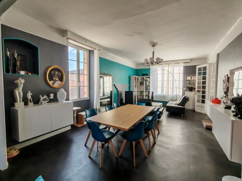 RION-DES-LANDES Maison Rion Des Landes 5 pièce(s) 207 m2 1