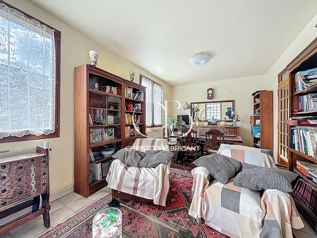 VILLEJUIF Maison Villejuif 5 pièce(s) 135 m2 3