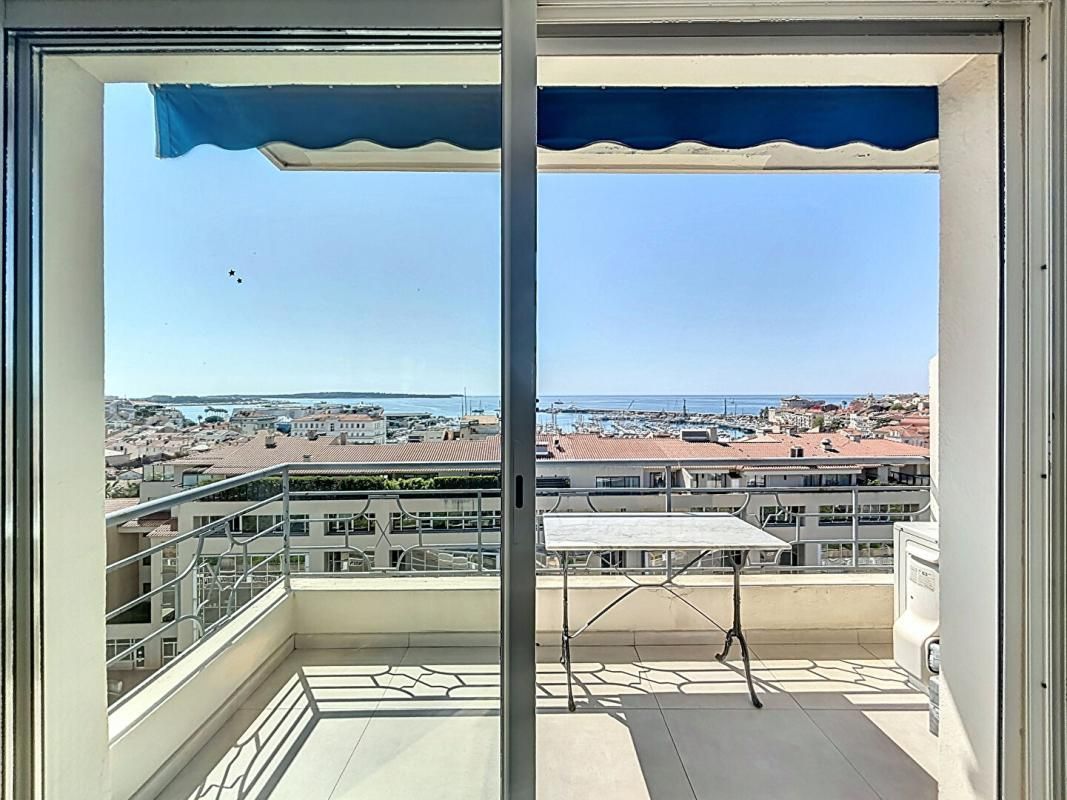 CANNES Appartement vue mer Cannes 3 pièces 1