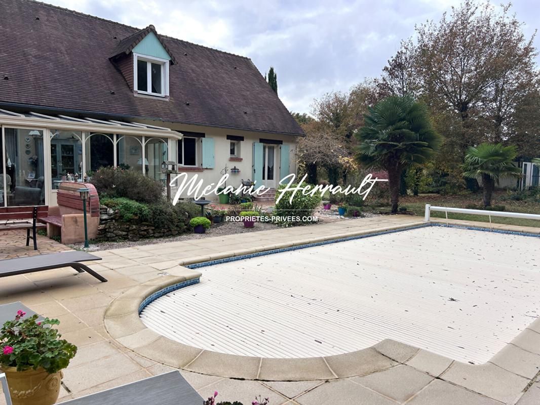 CHALLES Maison - 9 pièces - 5 chambres - Challes (72) 1