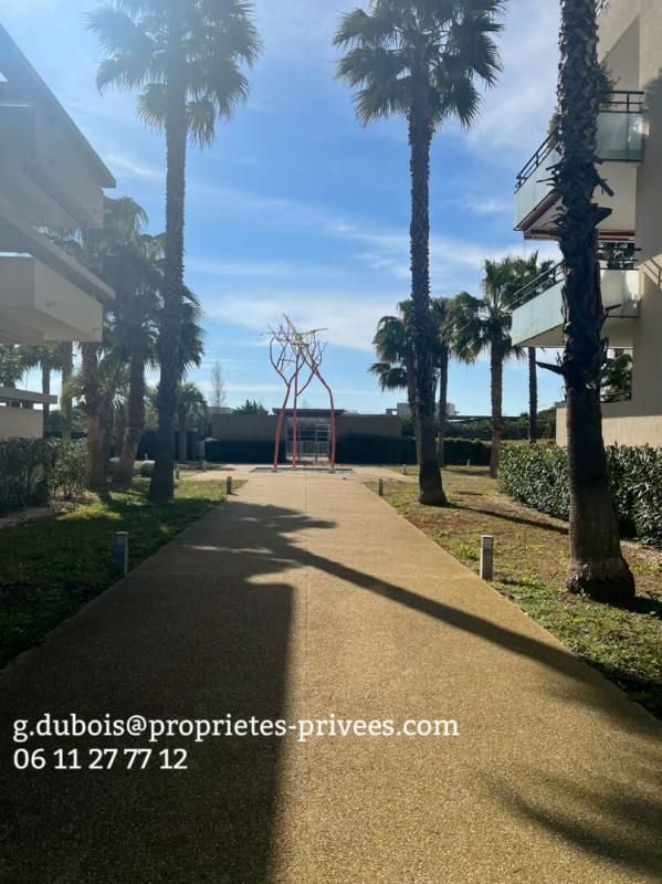 SETE Appartement Sete 2 pièce(s) 44.19 m2 et garage 2