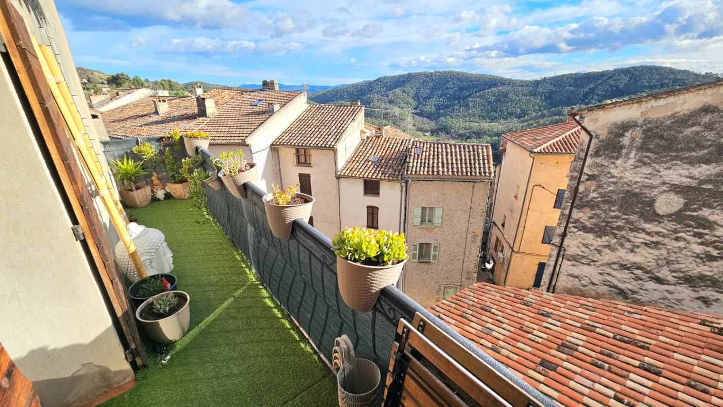 T 4 en duplex avec balcon