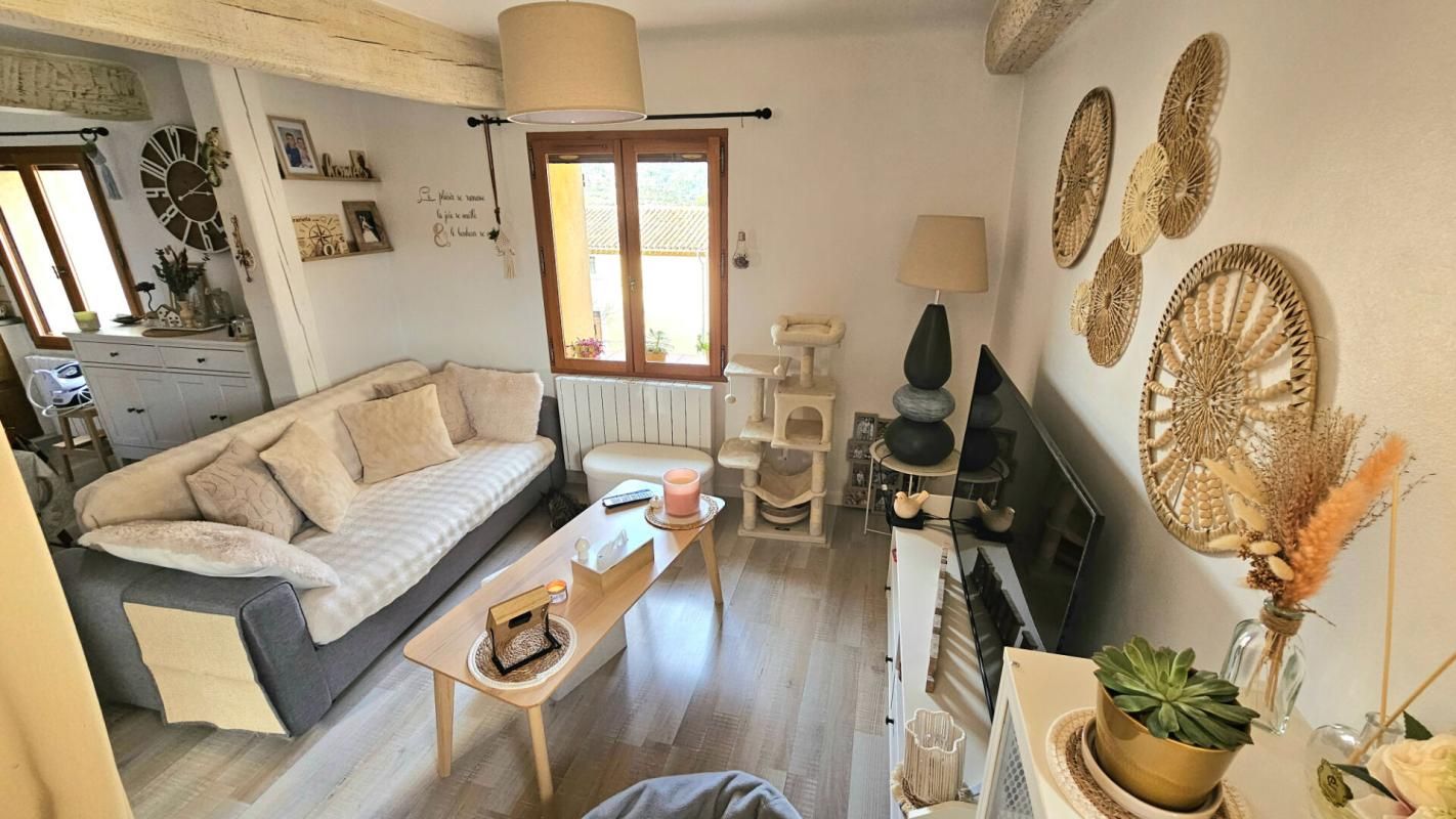 CLAVIERS T 4 en duplex avec balcon 2