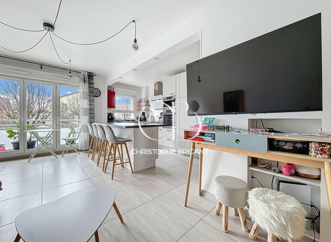 Appartement Villejuif  centre ville  3 pièces