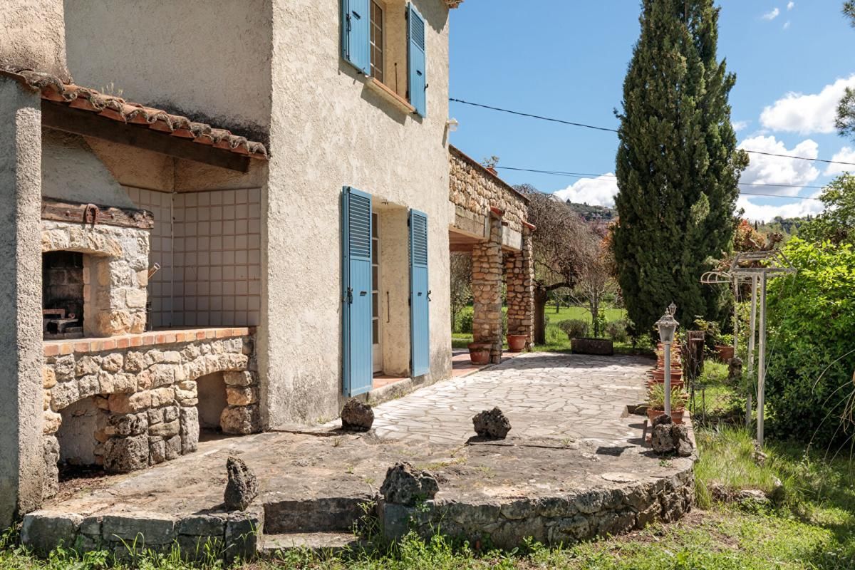 Maison de charme au coeur de la nature à Fayence