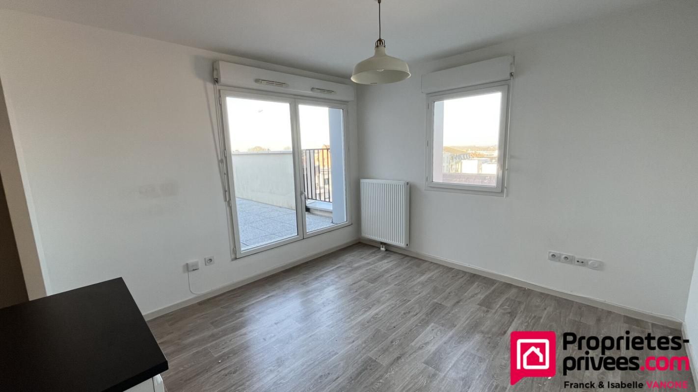 PERENCHIES Appartement T2 - 38m² - grand balcon - place de parking - dernier étage 4