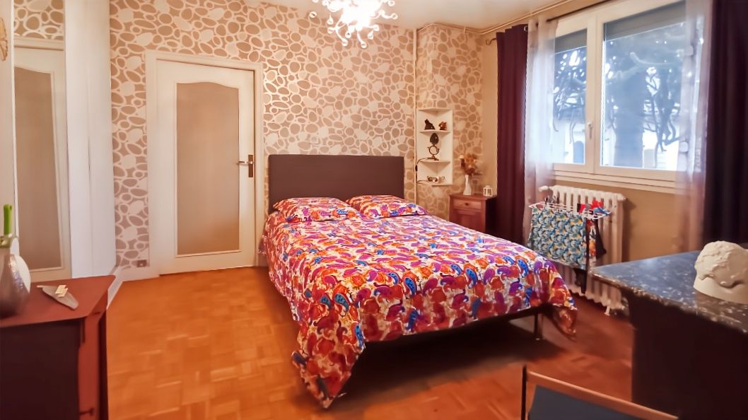 LIMOGES Immeuble Limoges 12 pièce(s) 285 m2 4