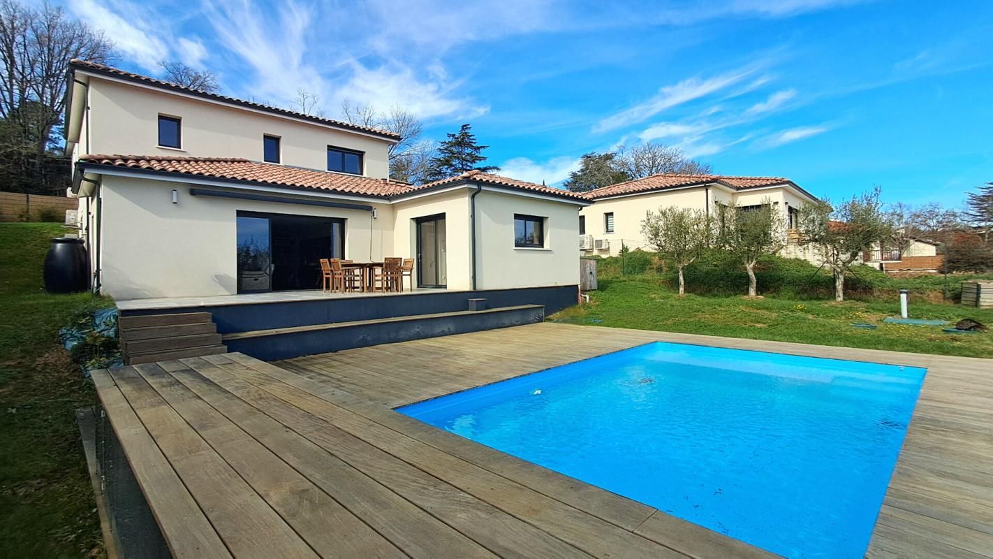 CASTANET-TOLOSAN Maison Castanet Tolosan 5 pièce(s) 179.38 m2 3