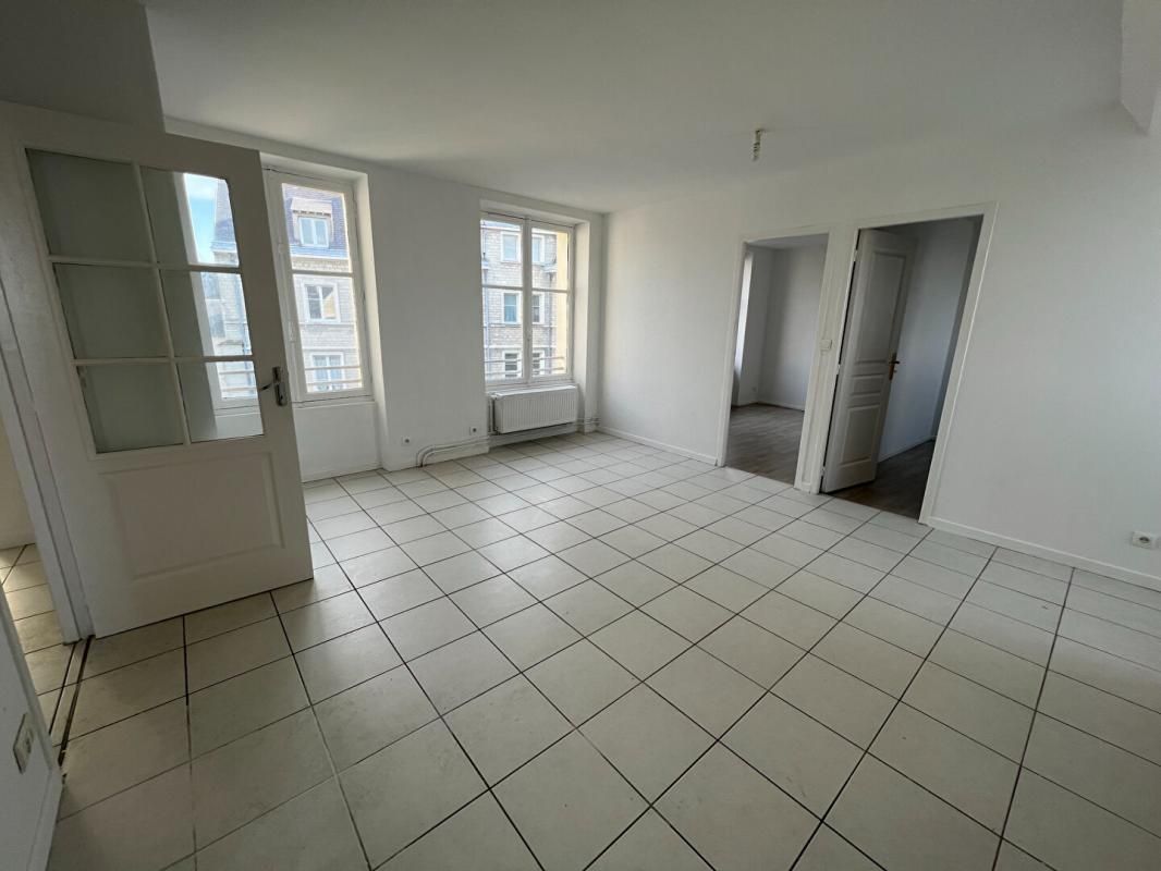 LAON Appartement Laon 2 pièce(s) 55 m2 2